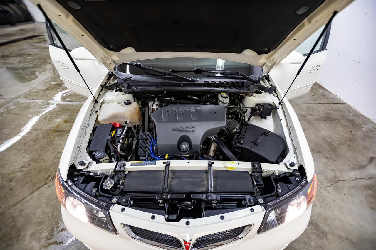 2004 Pontiac Bonneville SE Leather Red Deer AB