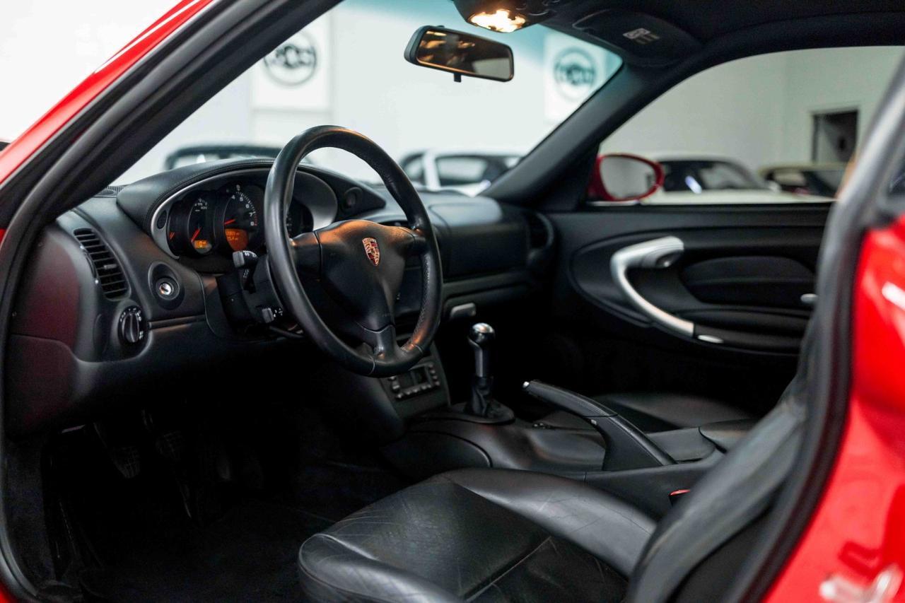 2004 Porsche 911 Carrera 4S