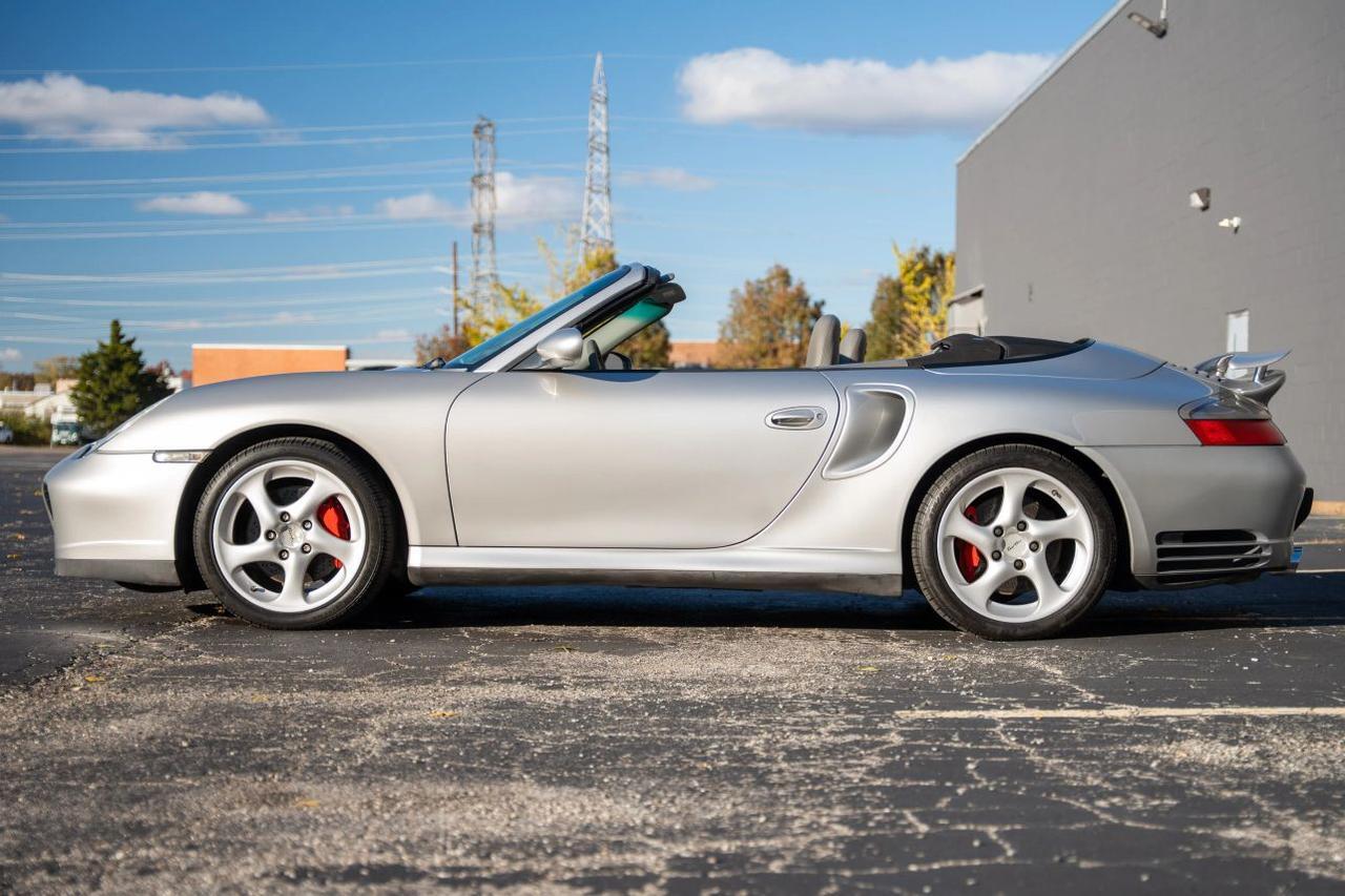 2004 Porsche 911 Turbo Cabriolet 2D St. Louis MO