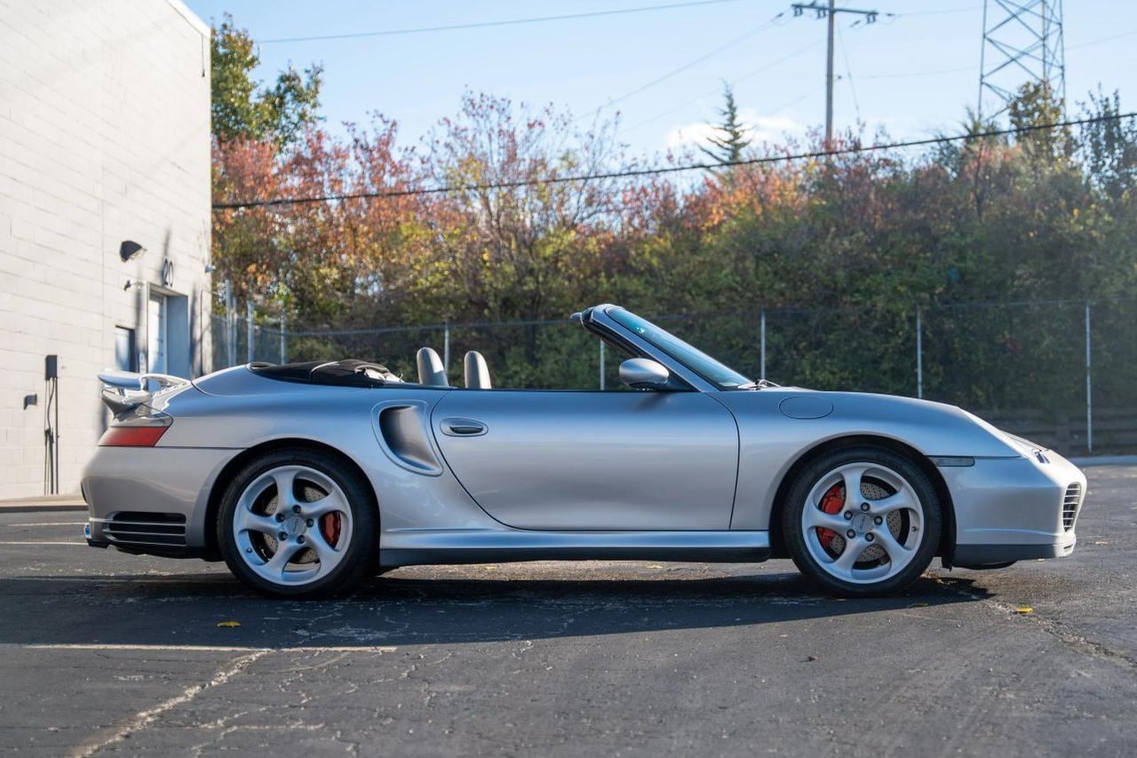 2004 Porsche 911 Turbo Cabriolet 2D St. Louis MO