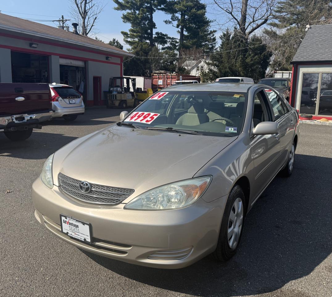 2004 Toyota Camry LE