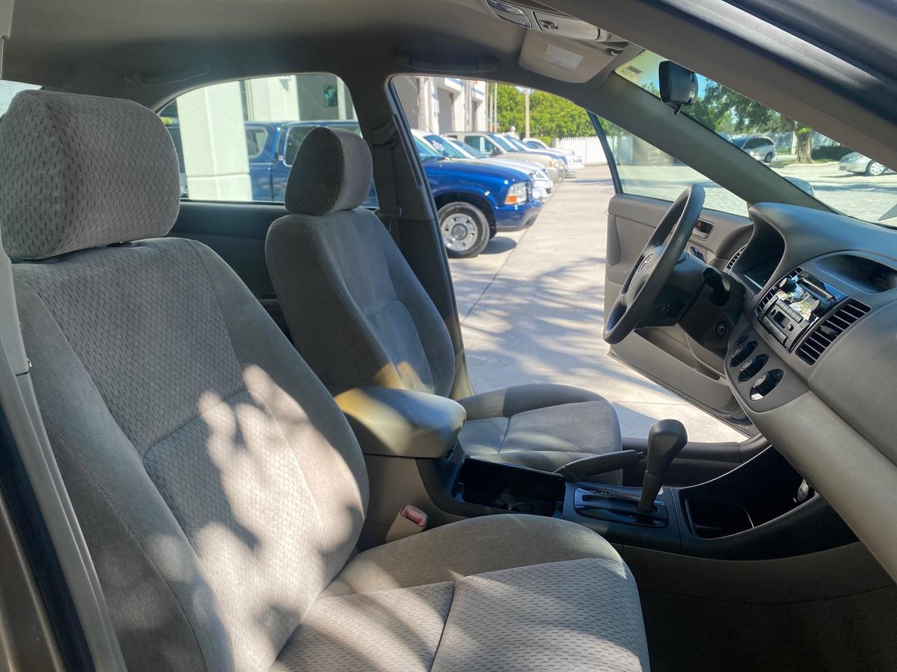 2004 Toyota Camry LE LOW MILES 25,414 ACTUAL Pompano Beach FL