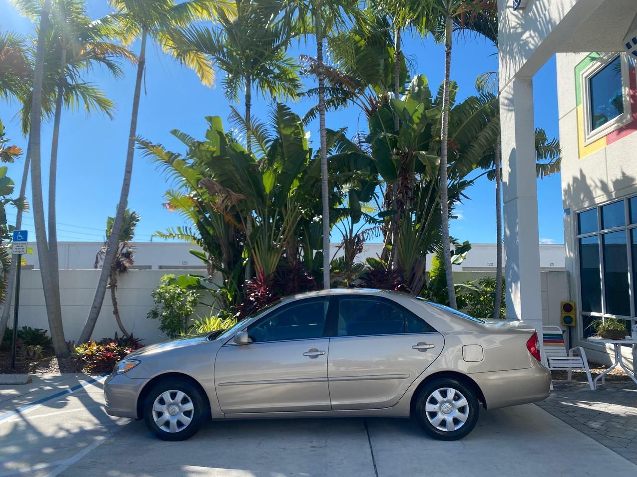 2004 Toyota Camry LE LOW MILES 25,414 ACTUAL Pompano Beach FL