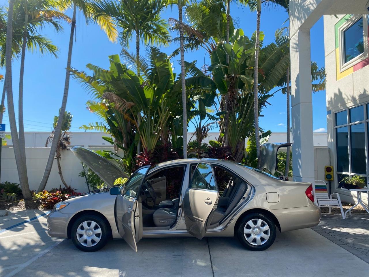 2004 Toyota Camry LE LOW MILES 25,414 ACTUAL Pompano Beach FL