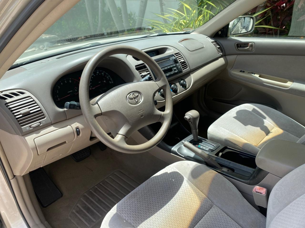 2004 Toyota Camry LE LOW MILES 58,925 1 OWNER Pompano Beach FL