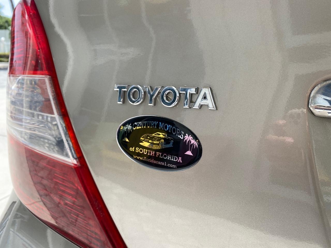 2004 Toyota Camry LE LOW MILES 58,925 1 OWNER Pompano Beach FL