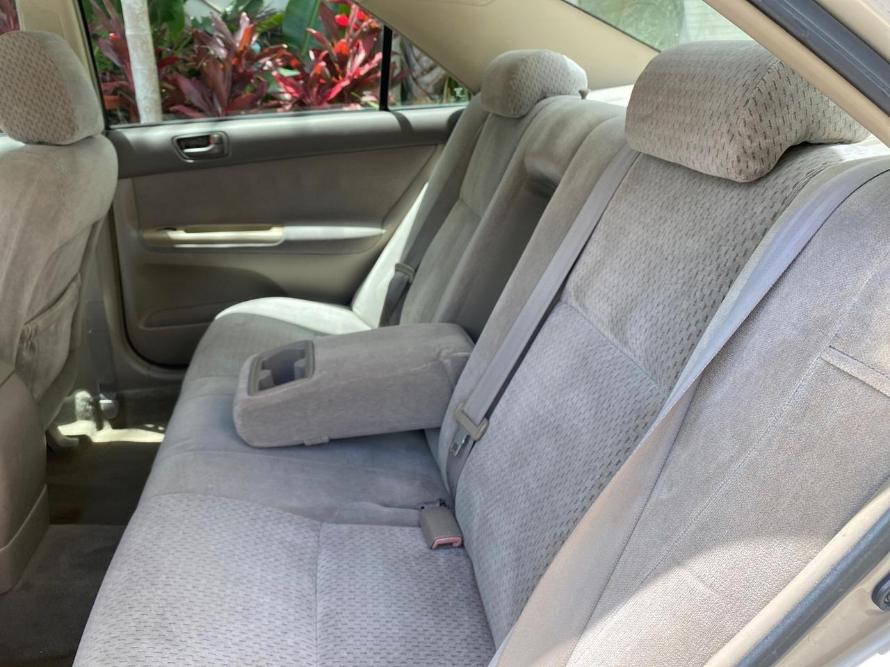 2004 Toyota Camry LE LOW MILES 58,925 1 OWNER Pompano Beach FL