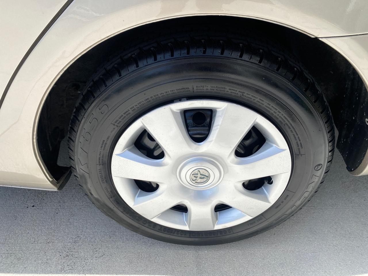 2004 Toyota Camry LE LOW MILES 58,925 1 OWNER Pompano Beach FL