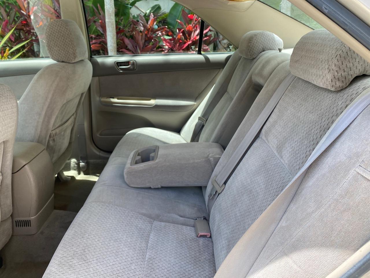 2004 Toyota Camry LE LOW MILES 58,925 1 OWNER Pompano Beach FL