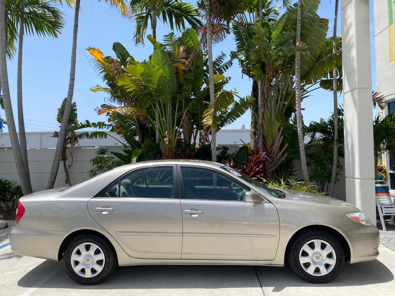 2004 Toyota Camry LE LOW MILES 58,925 1 OWNER Pompano Beach FL