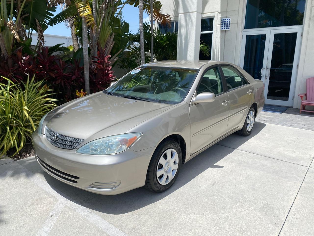 2004 Toyota Camry LE LOW MILES 58,925 1 OWNER Pompano Beach FL