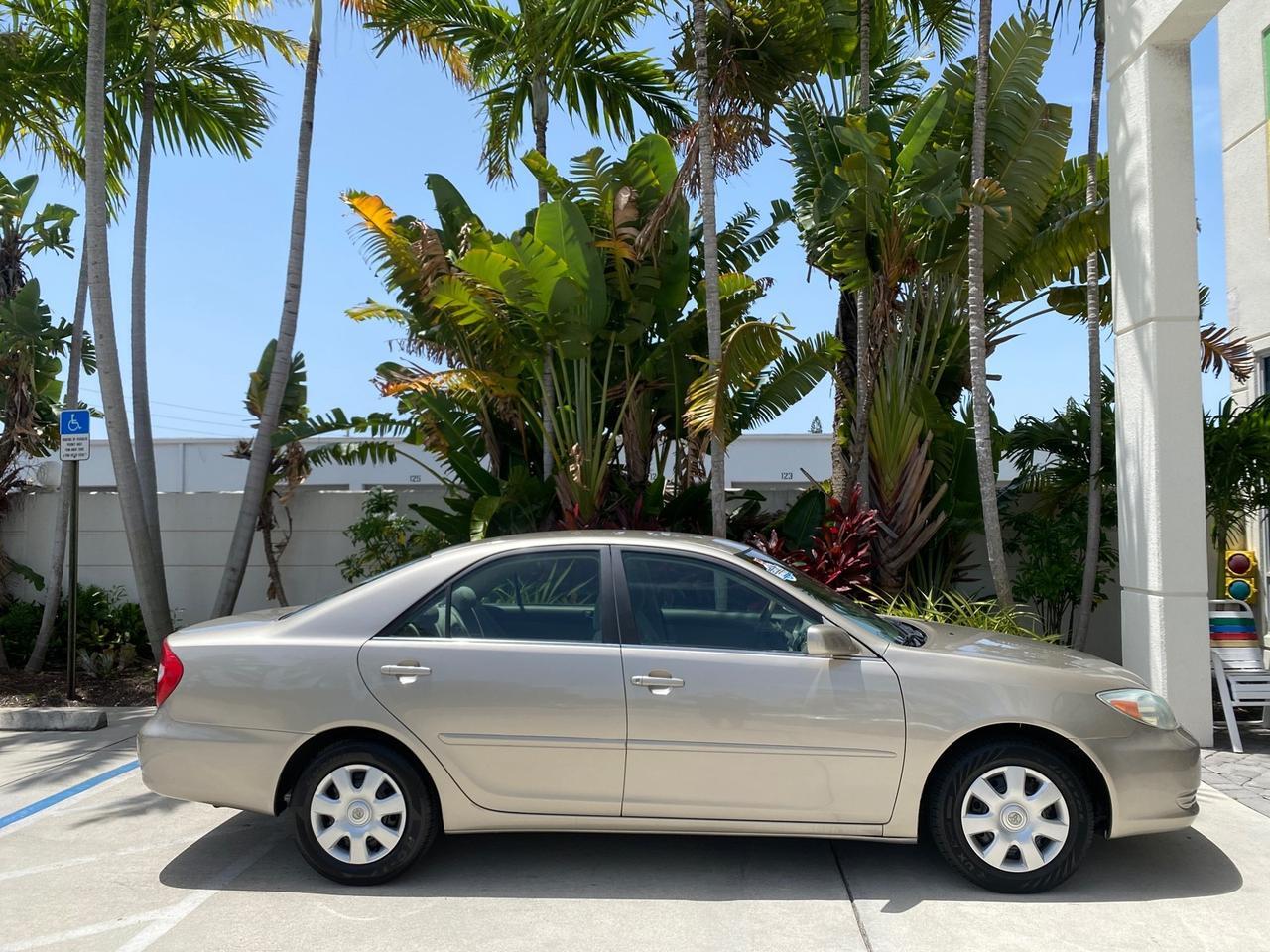 2004 Toyota Camry LE LOW MILES 58,925 1 OWNER Pompano Beach FL