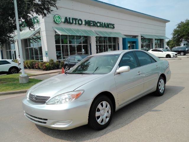 2004 Toyota Camry LE