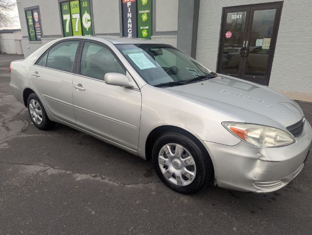 2004 Toyota Camry LE