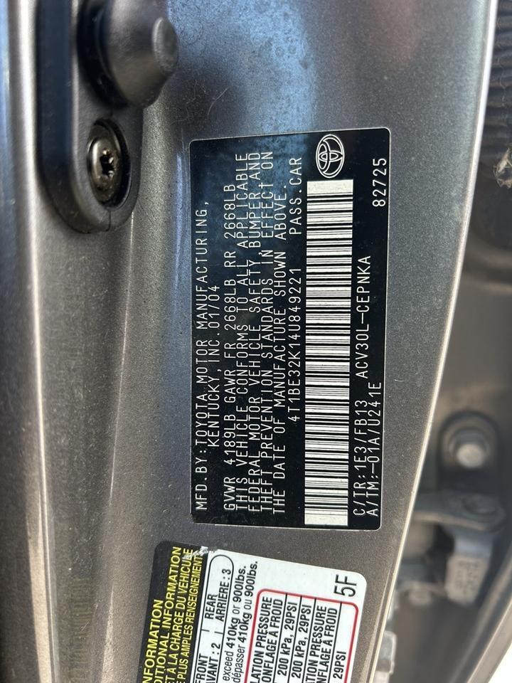 2004 Toyota Camry STD Crestwood KY