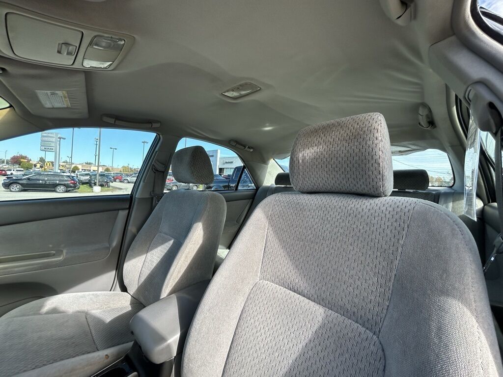 2004 Toyota Camry STD Crestwood KY