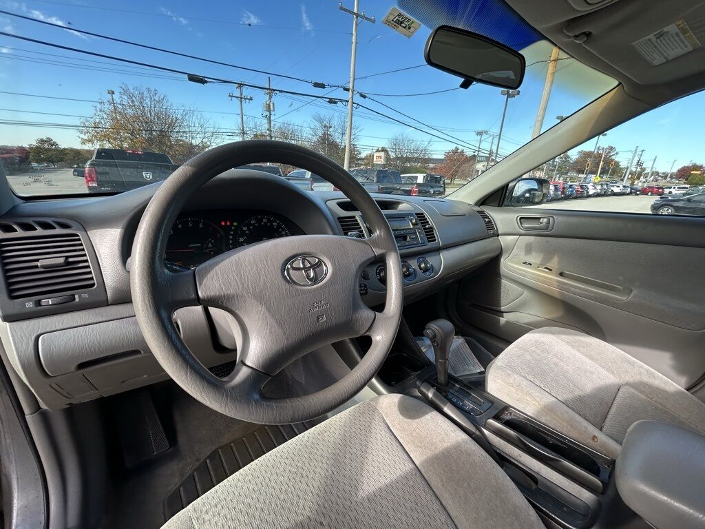2004 Toyota Camry STD Crestwood KY