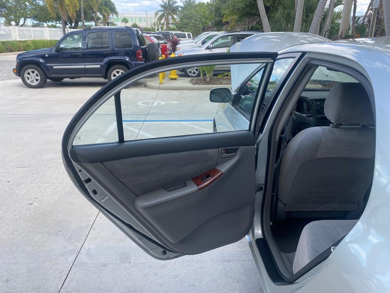 2004 Toyota Corolla LE LOW MILES 47,436 Pompano Beach FL