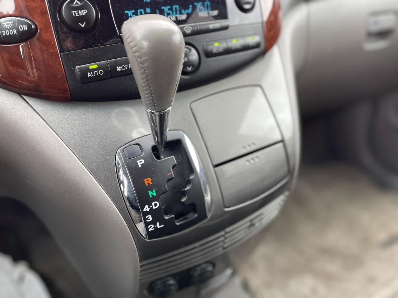 2004 Toyota Sienna XLE | XLE Limited Spokane WA