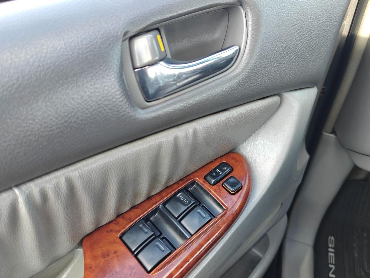 2004 Toyota Sienna XLE | XLE Limited Spokane WA