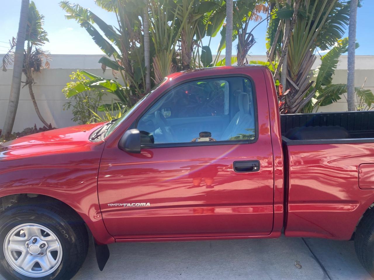 2004 Toyota Tacoma 1 OWNER AUTO AC LIKE NEW Pompano Beach FL