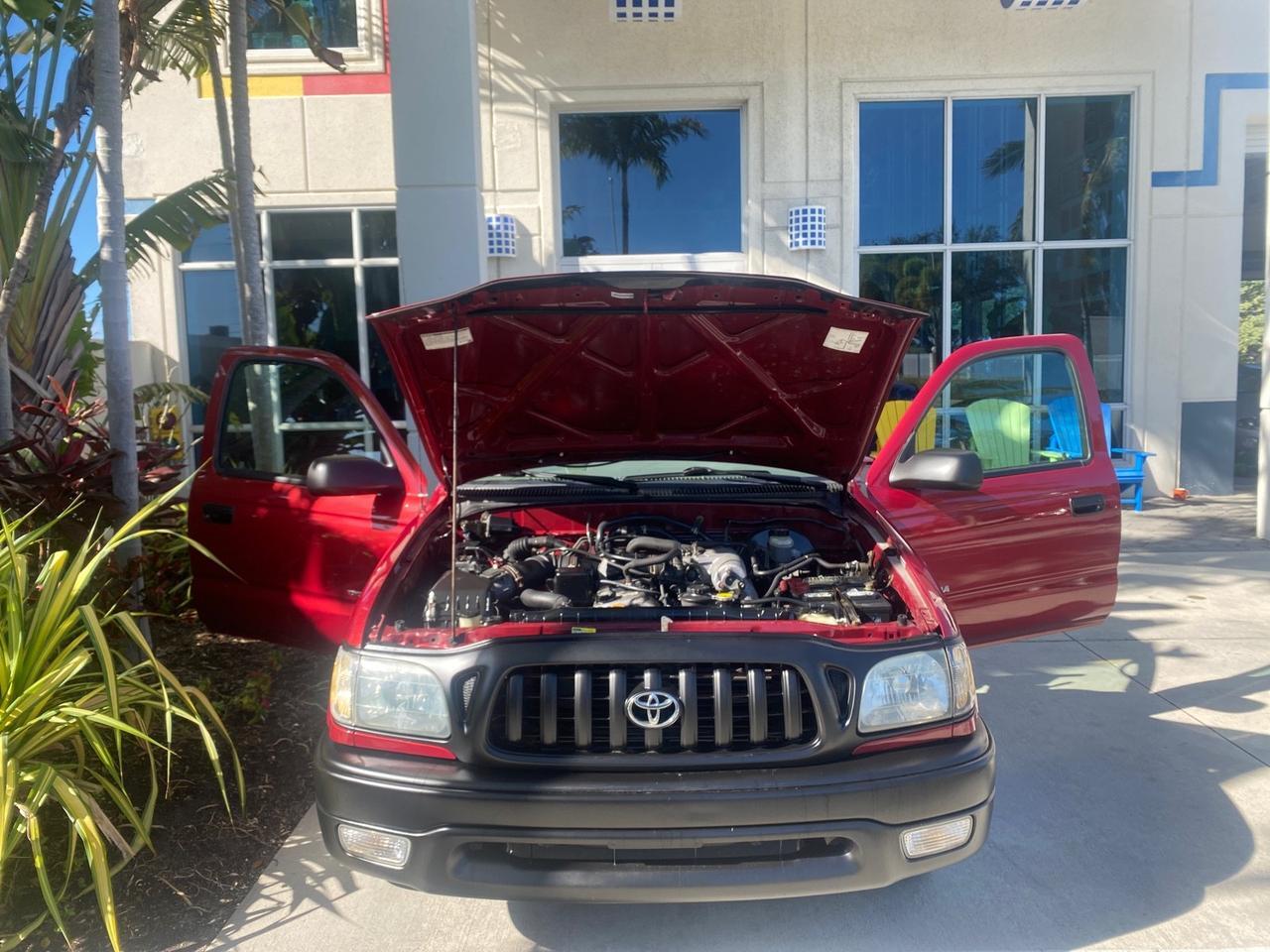 2004 Toyota Tacoma 1 OWNER AUTO AC LIKE NEW Pompano Beach FL