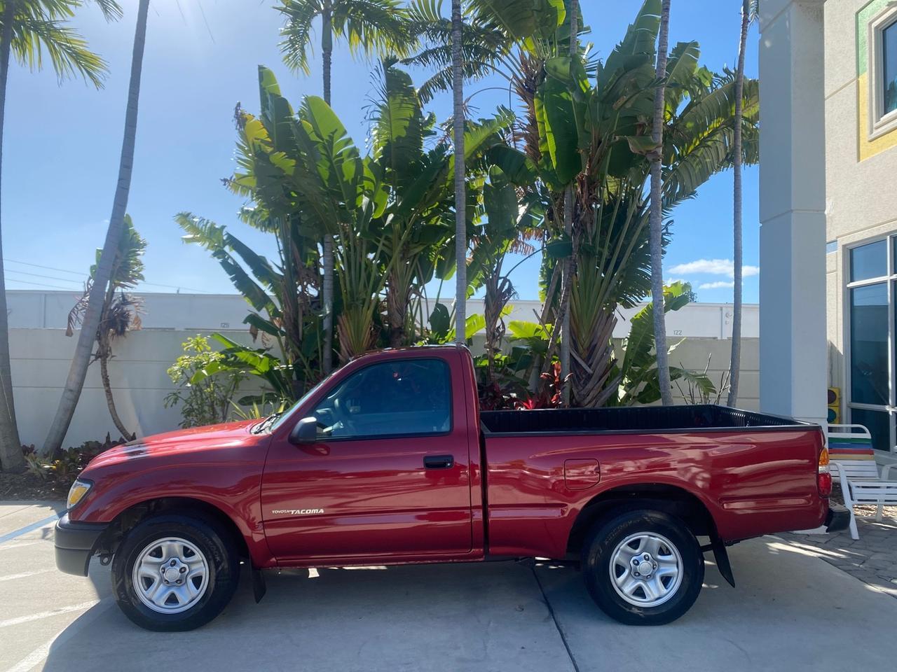 2004 Toyota Tacoma 1 OWNER AUTO AC LIKE NEW Pompano Beach FL
