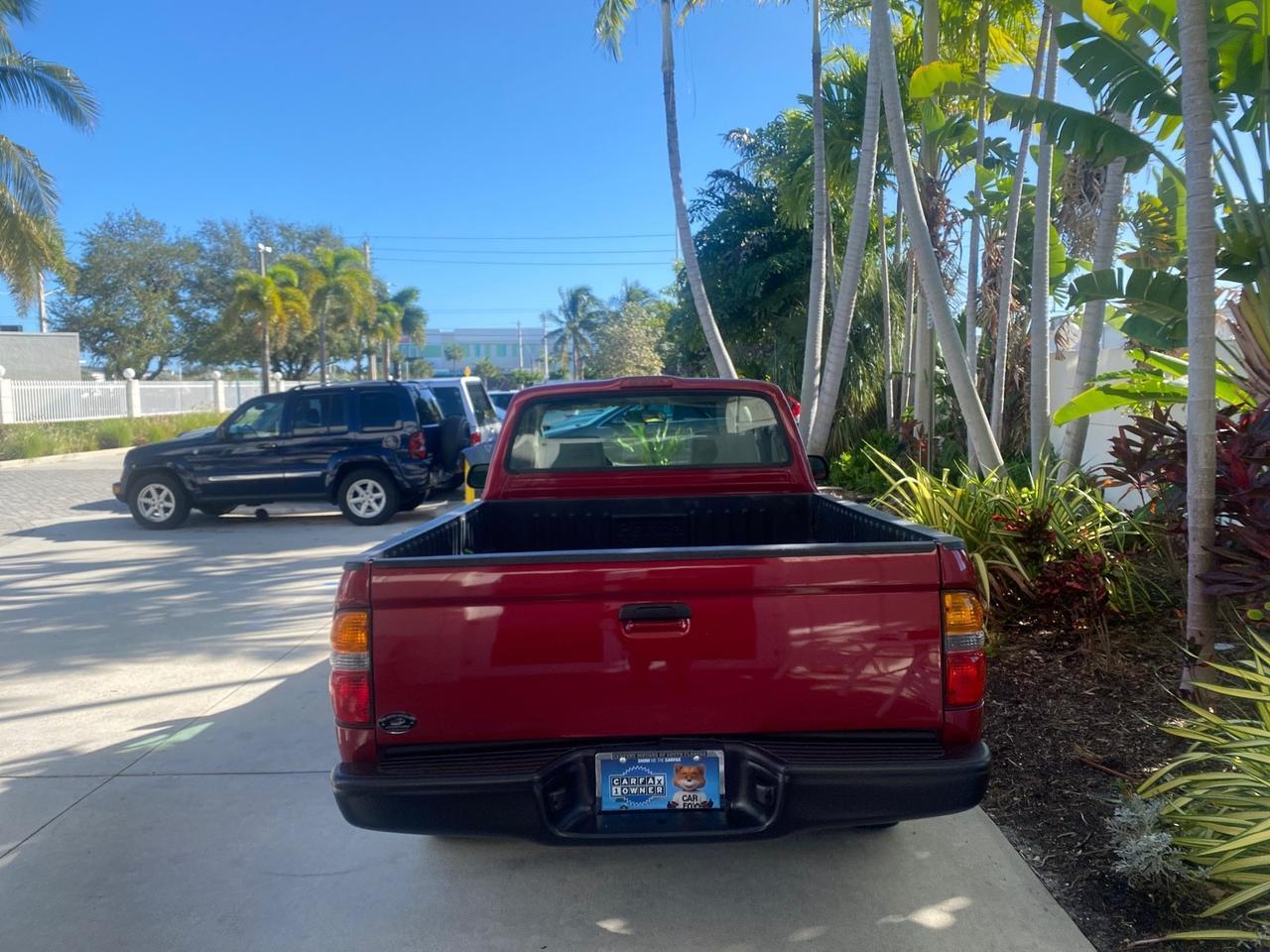 2004 Toyota Tacoma 1 OWNER AUTO AC LIKE NEW Pompano Beach FL