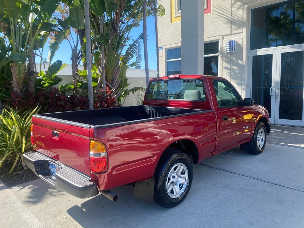 2004 Toyota Tacoma 1 OWNER AUTO AC LIKE NEW Pompano Beach FL