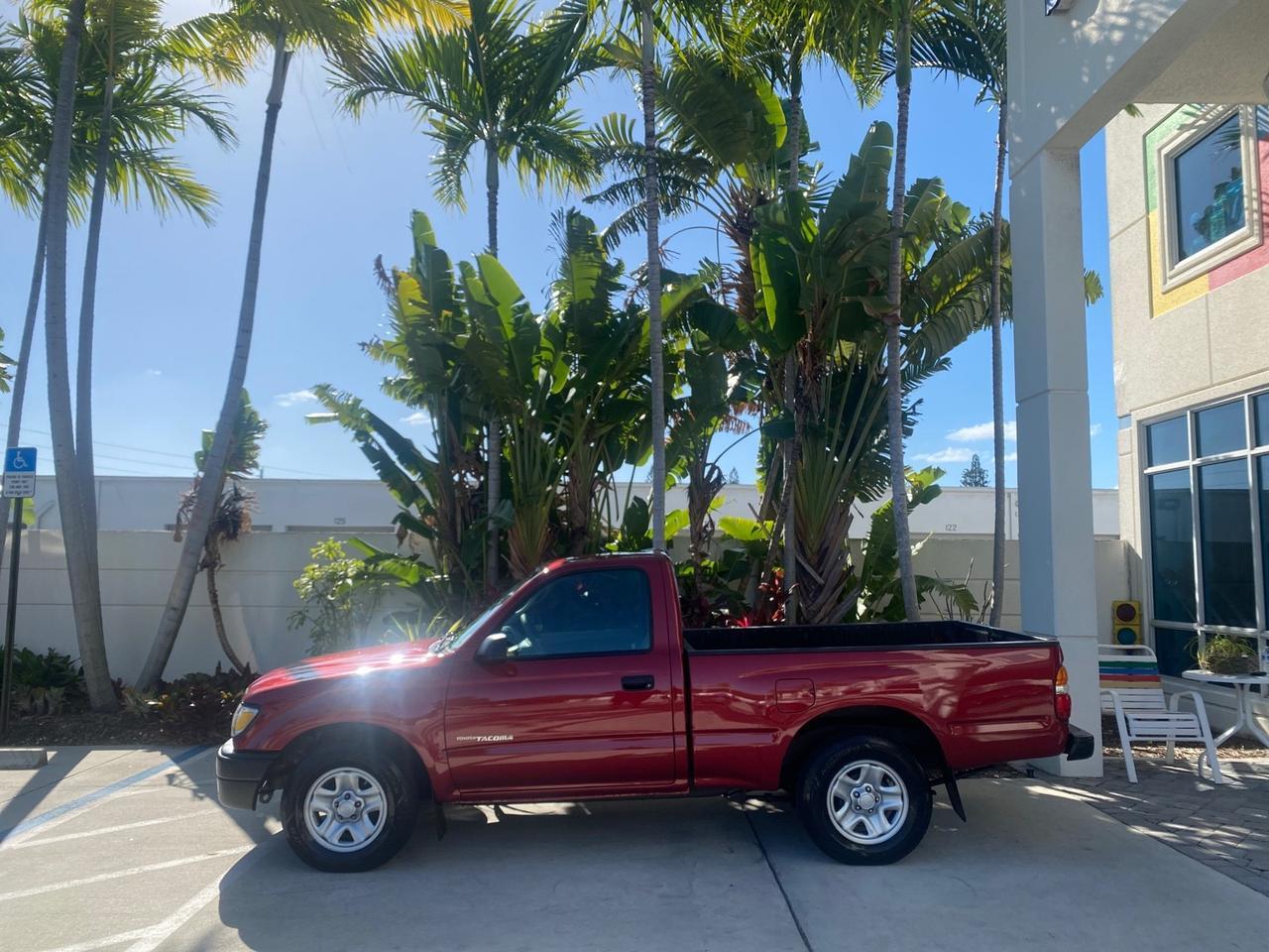 2004 Toyota Tacoma 1 OWNER AUTO AC LIKE NEW Pompano Beach FL