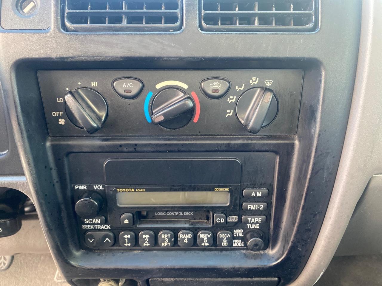 2004 Toyota Tacoma 1 OWNER AUTO AC LIKE NEW Pompano Beach FL