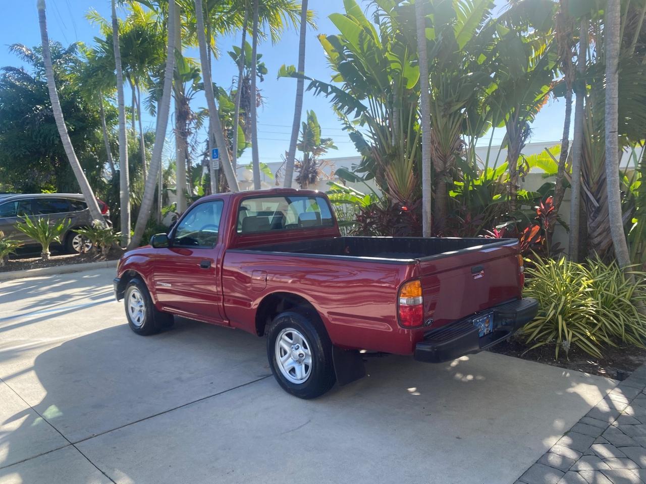 2004 Toyota Tacoma 1 OWNER AUTO AC LIKE NEW Pompano Beach FL