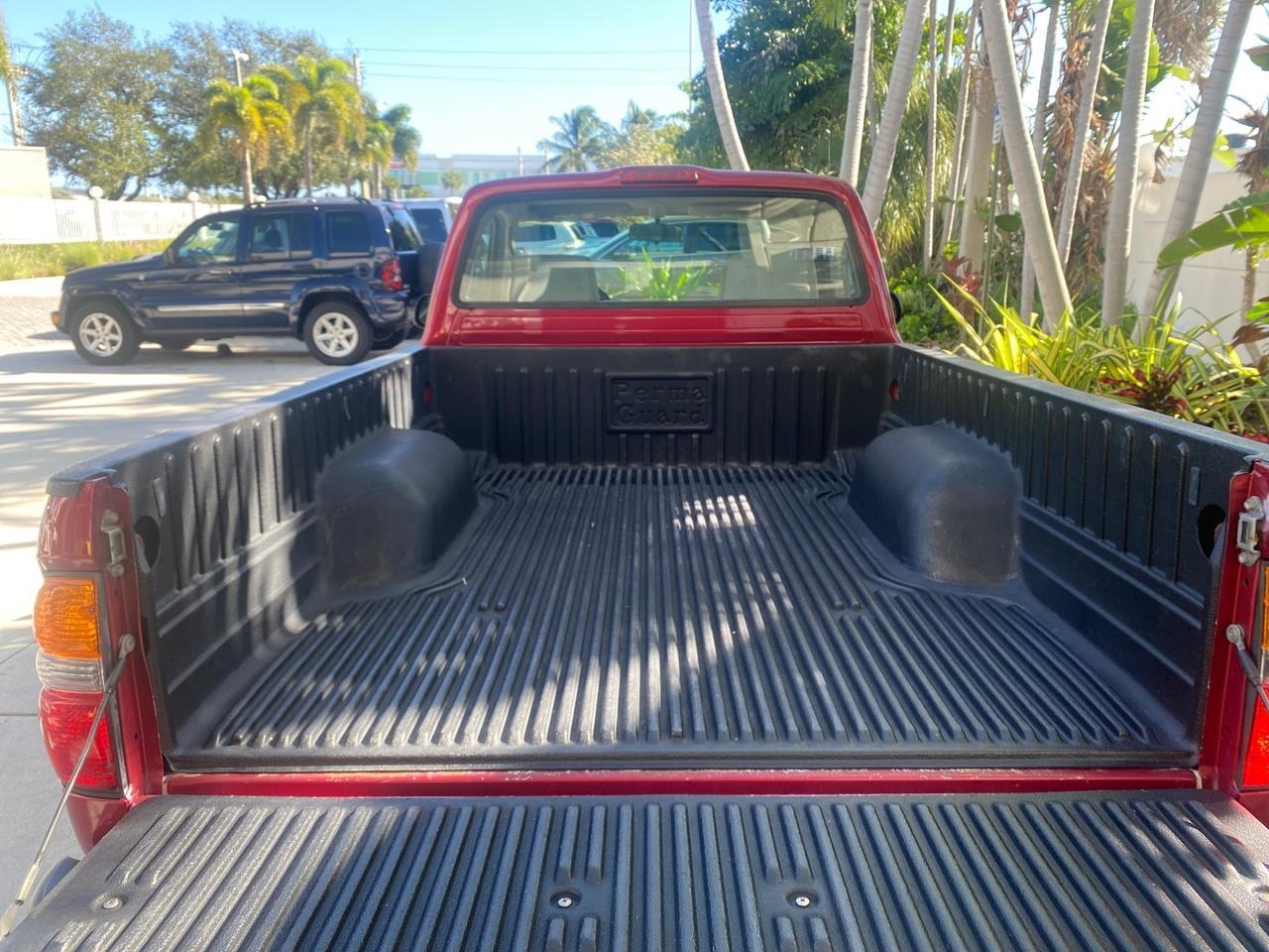 2004 Toyota Tacoma 1 OWNER AUTO AC LIKE NEW Pompano Beach FL