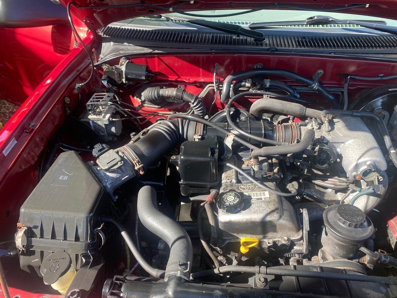 2004 Toyota Tacoma 1 OWNER AUTO AC LIKE NEW Pompano Beach FL