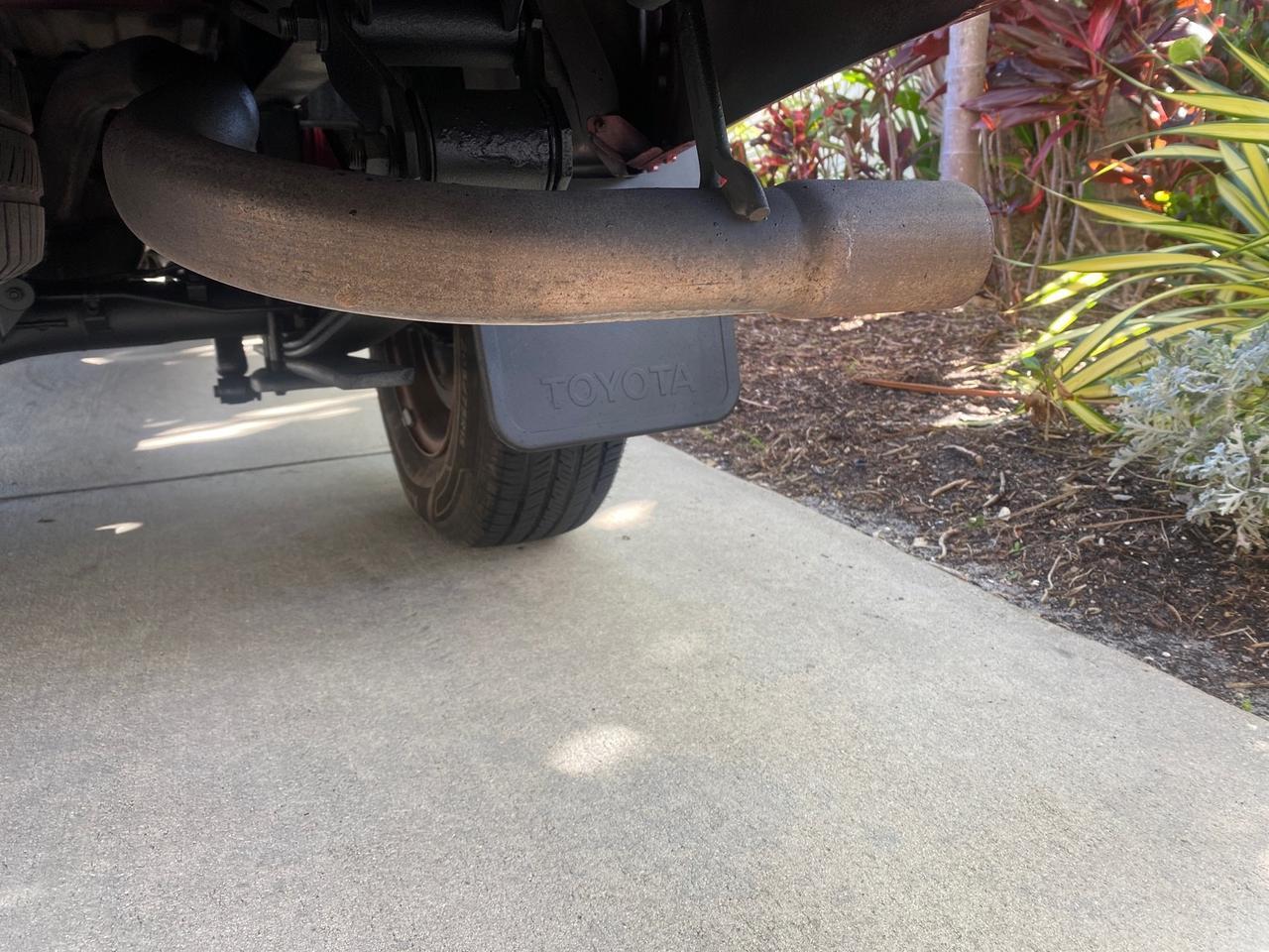 2004 Toyota Tacoma 1 OWNER AUTO AC LIKE NEW Pompano Beach FL