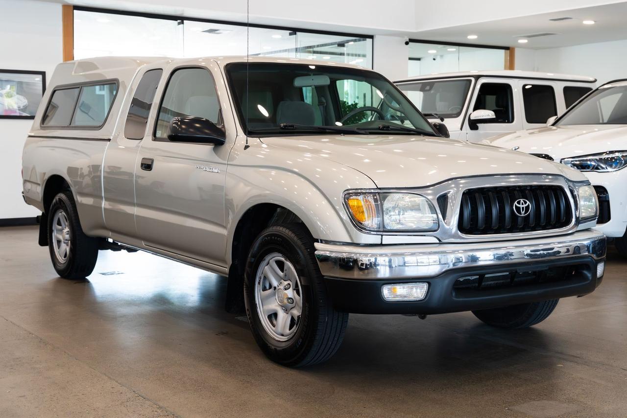 2004 Toyota Tacoma Base