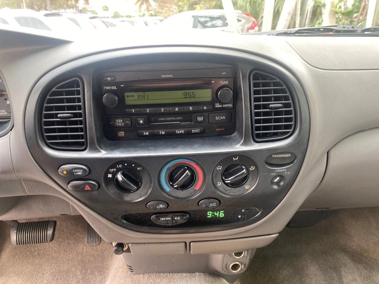 2004 Toyota Tundra SR5 1 OWNER 4WD XTRA CAB STEP SIDE Pompano Beach FL