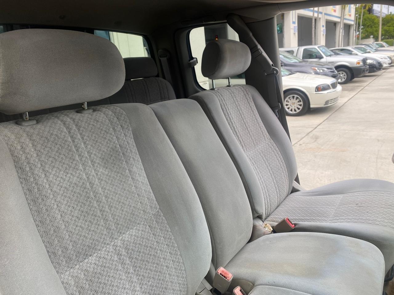 2004 Toyota Tundra SR5 1 OWNER 4WD XTRA CAB STEP SIDE Pompano Beach FL