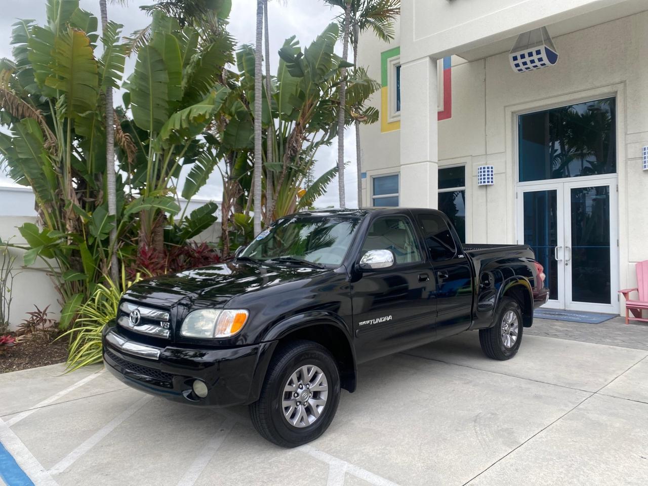 2004 Toyota Tundra SR5 1 OWNER 4WD XTRA CAB STEP SIDE Pompano Beach FL