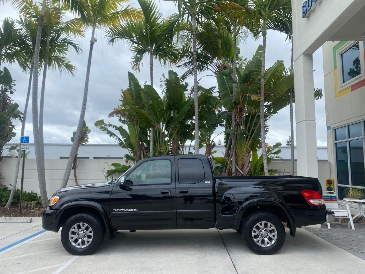 2004 Toyota Tundra SR5 1 OWNER 4WD XTRA CAB STEP SIDE Pompano Beach FL