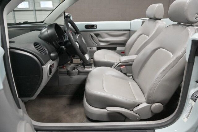 2004 Volkswagen Beetle GLS 2dr Convertible Chicago IL