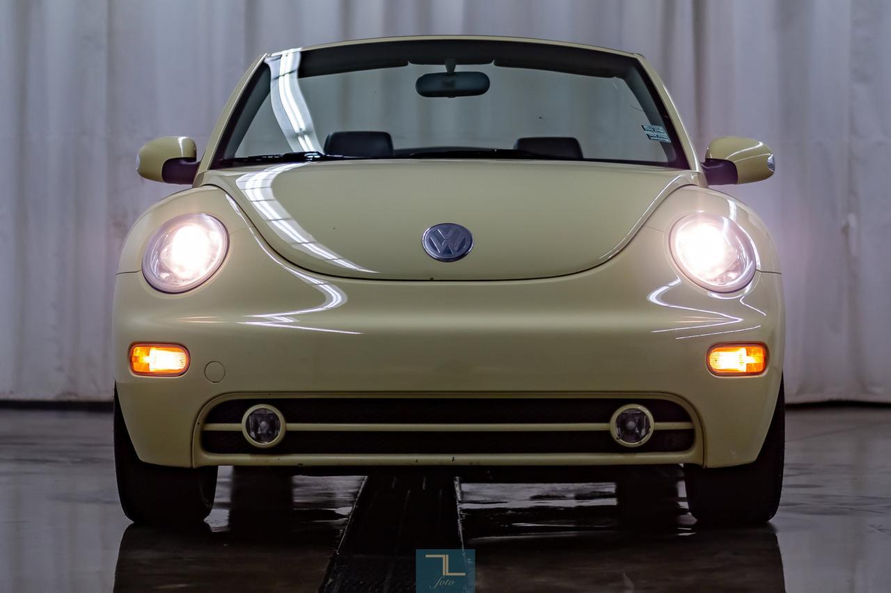 2004 Volkswagen Beetle GLS Convertible Leather Red Deer AB