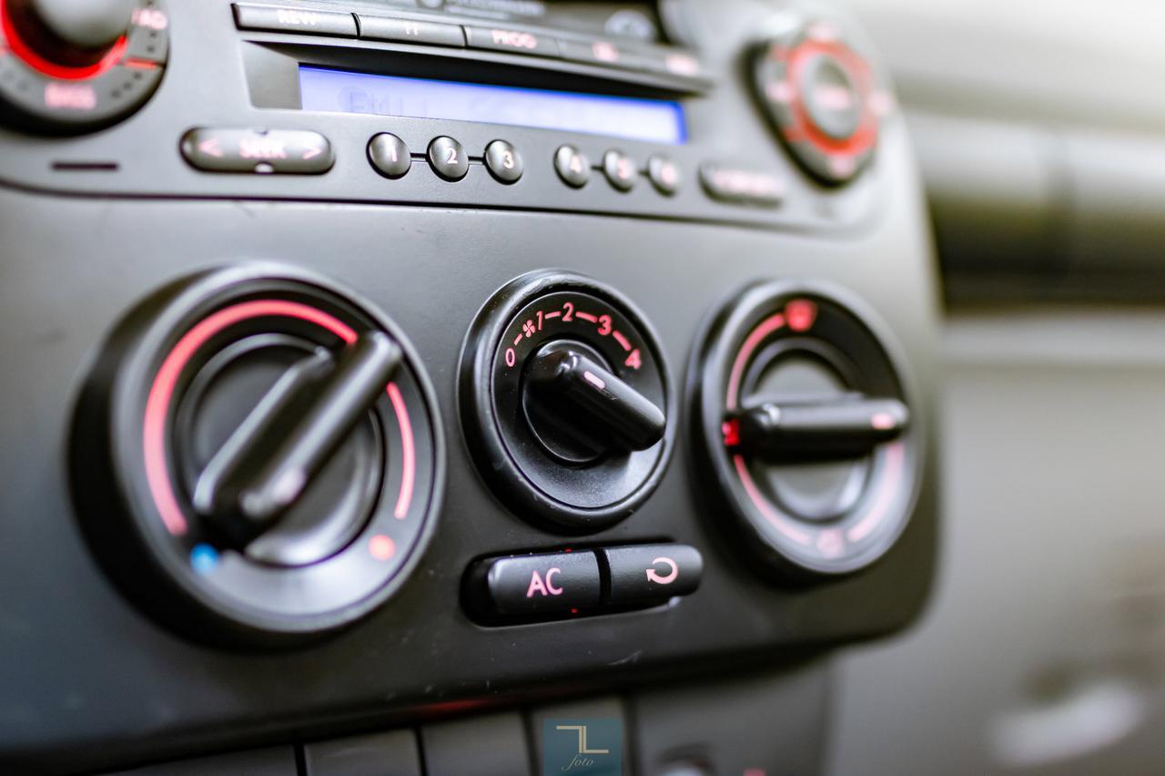 2004 Volkswagen Beetle GLS Convertible Leather Red Deer AB