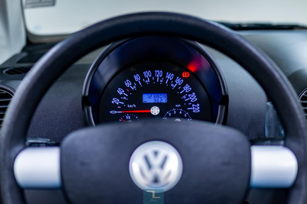 2004 Volkswagen Beetle GLS Convertible Leather Red Deer AB