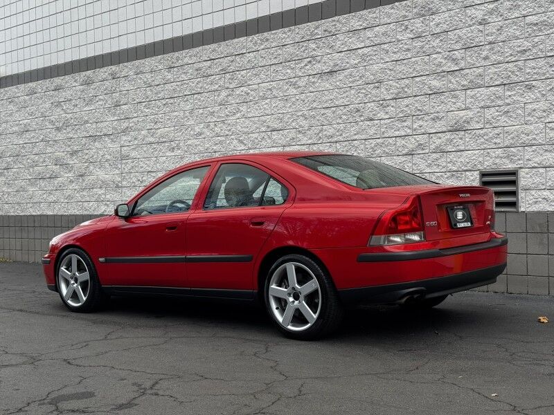 2004 Volvo S60 R photo 2