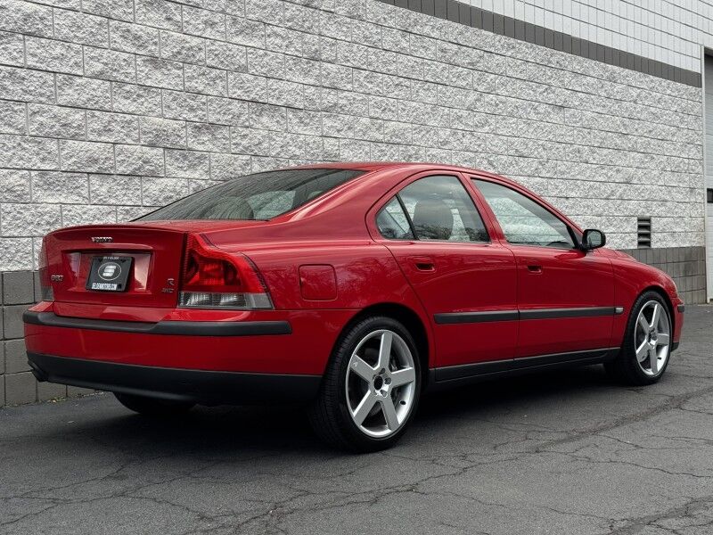 2004 Volvo S60 R photo 3