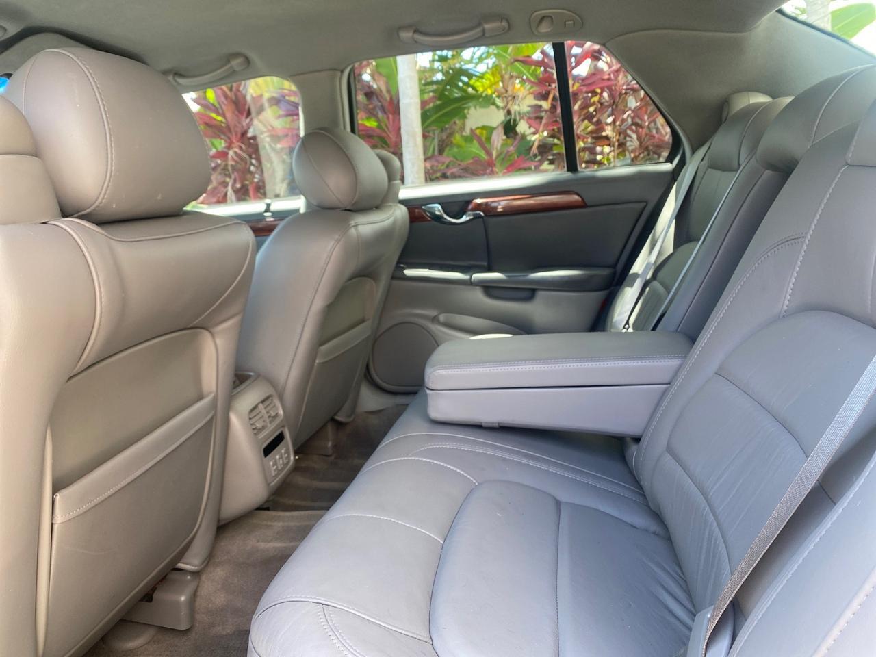 2005 Cadillac DeVille LOW MILES 36,797 Pompano Beach FL