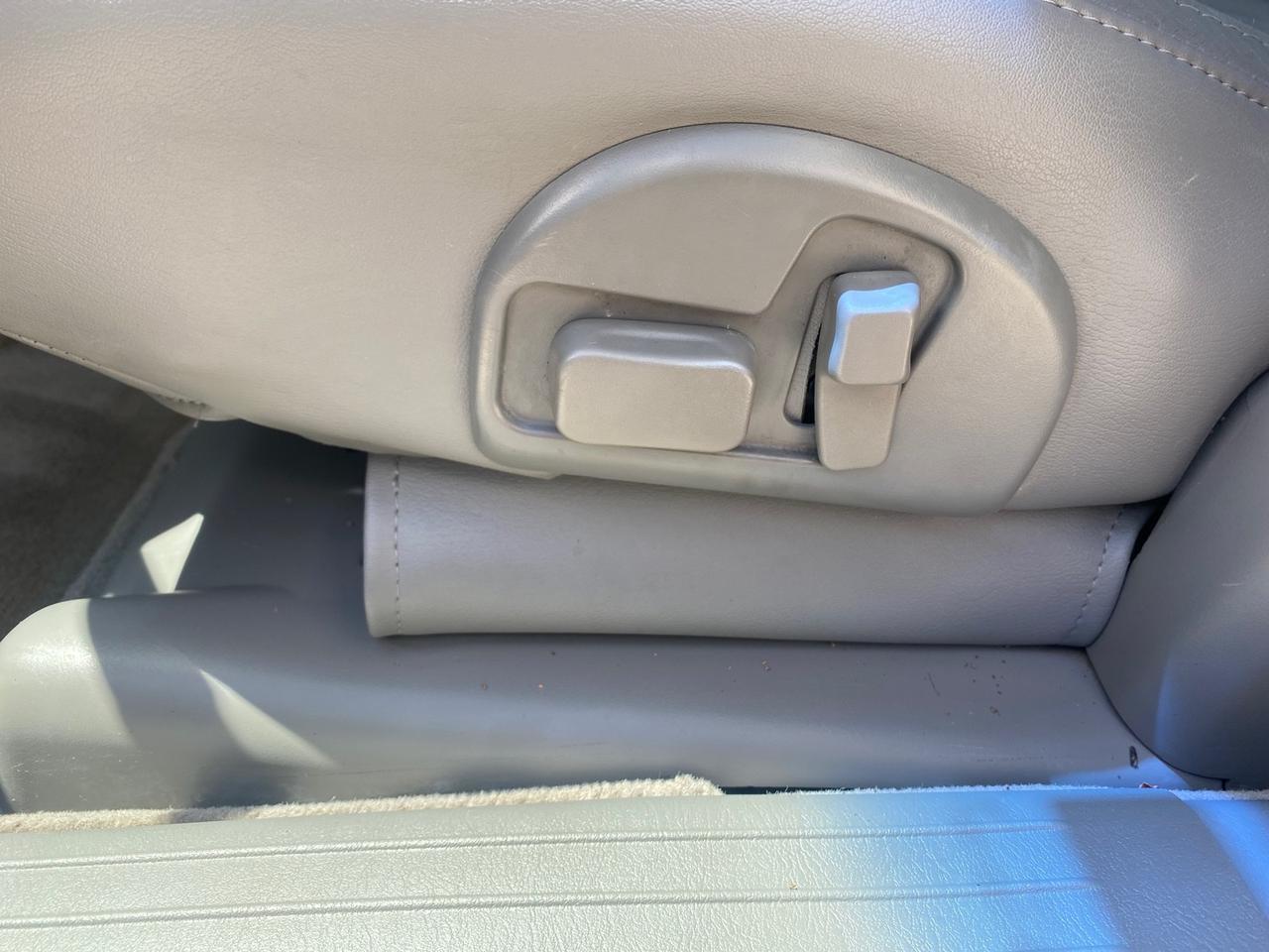 2005 Cadillac DeVille LOW MILES 36,797 Pompano Beach FL
