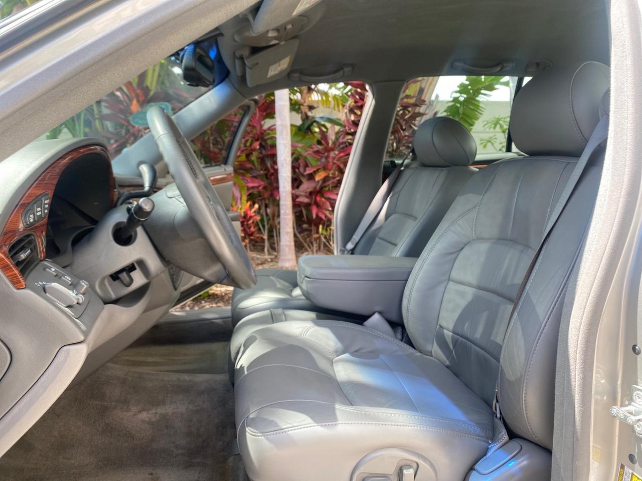 2005 Cadillac DeVille LOW MILES 36,797 Pompano Beach FL