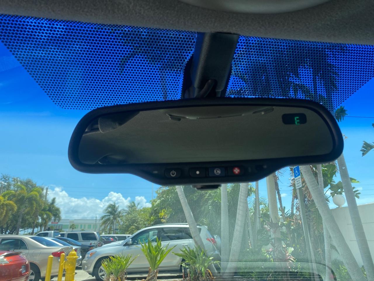 2005 Cadillac DeVille LOW MILES 36,797 Pompano Beach FL